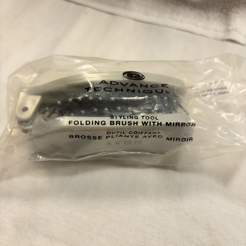 New Sealed 2000 Avon Advance Techniques Styling Tool Folding Brush with Mirror